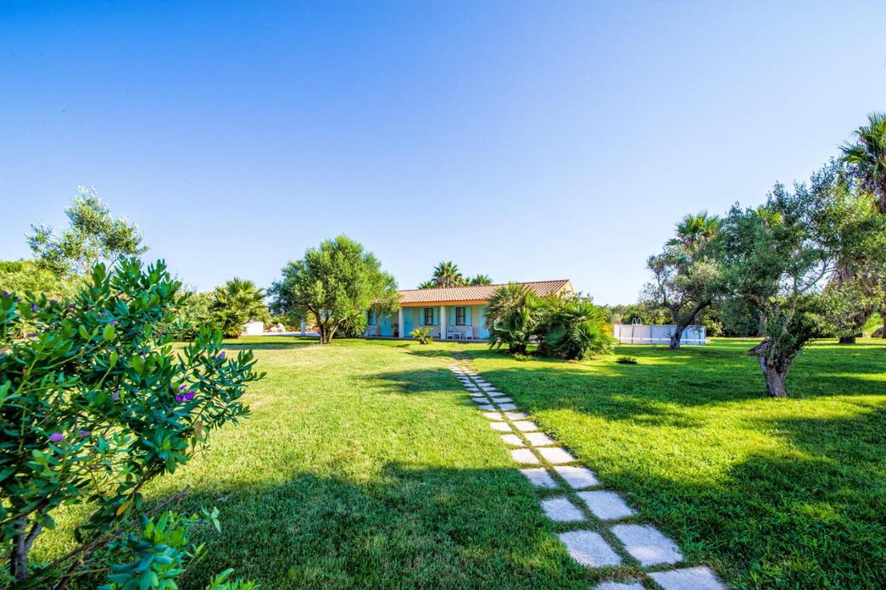 Agriturismo Is Cortillaris Càbras Extérieur photo