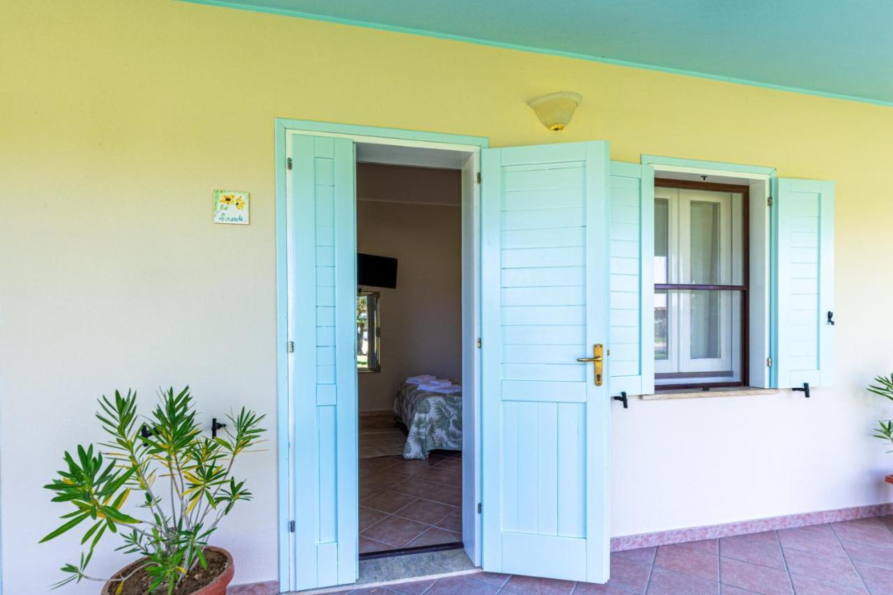 Agriturismo Is Cortillaris Càbras Extérieur photo