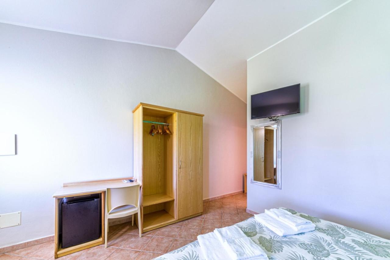 Agriturismo Is Cortillaris Càbras Extérieur photo