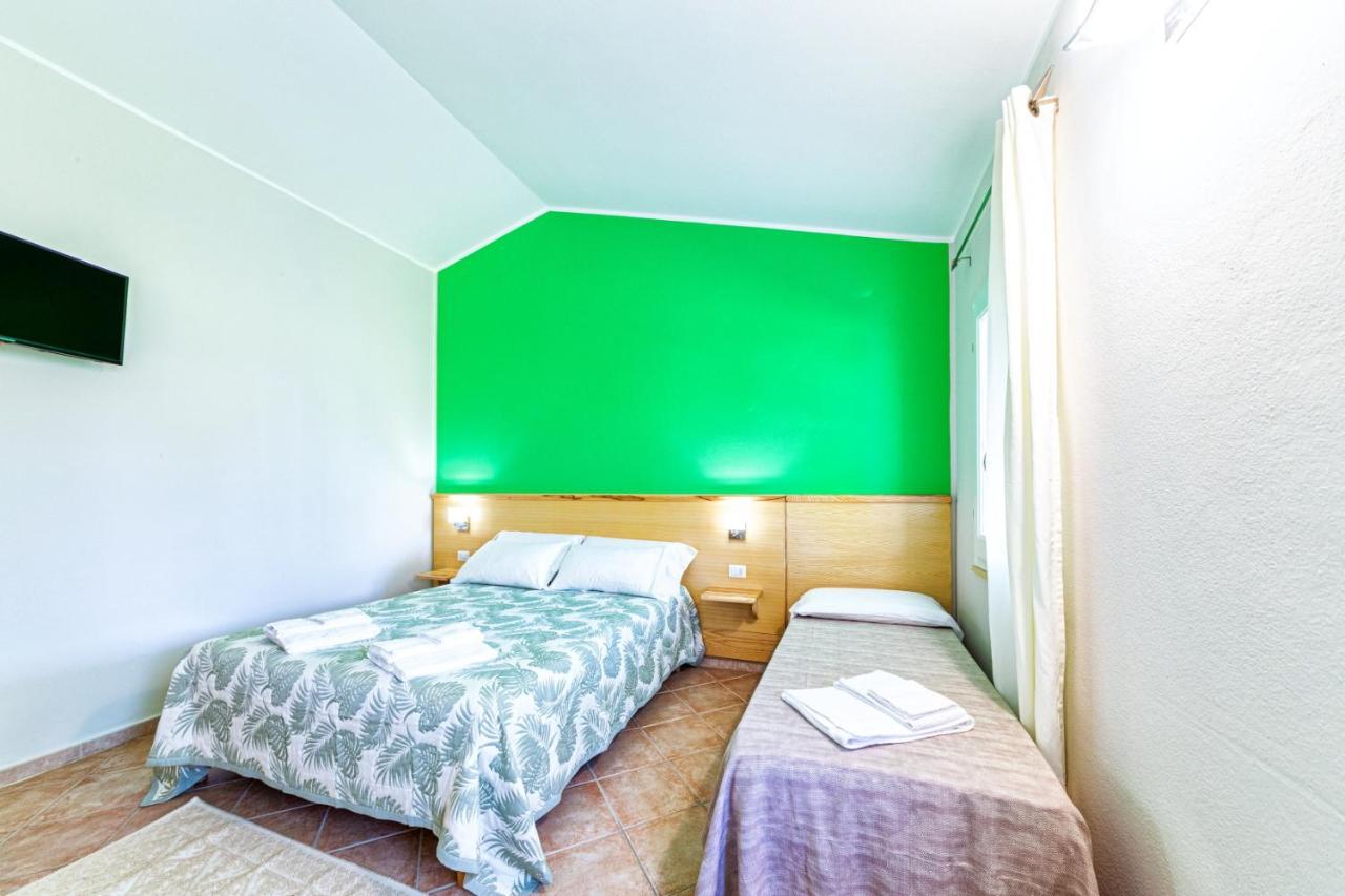 Agriturismo Is Cortillaris Càbras Extérieur photo